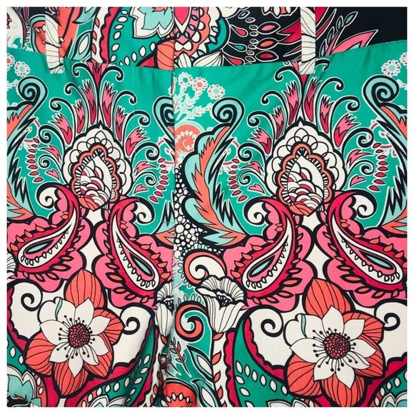 Green & White Multi Color Shorts - Picture 3 of 3